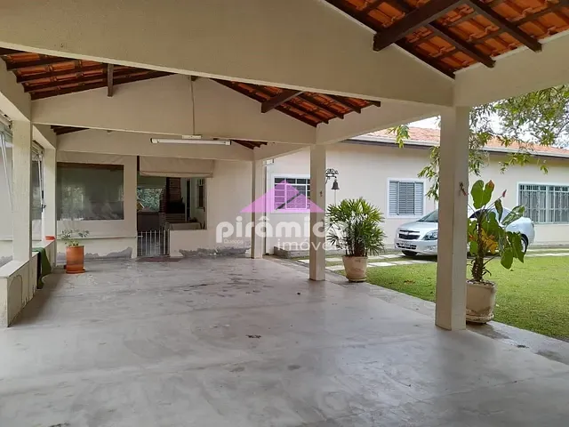 Chácara com 7400m² 4 quartos e 2 banheiros, à venda, no bairro Residencial Galo Branco em São José dos Campos