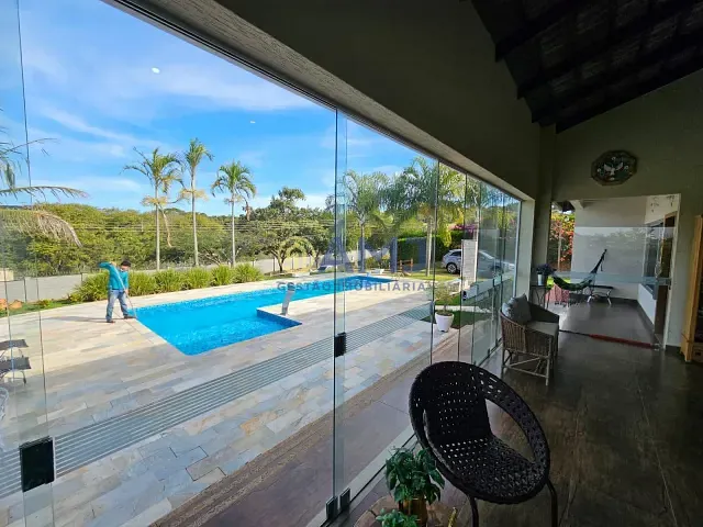Chácara com 1680m² 4 quartos e 4 banheiros, à venda, no bairro condomínio Terra do boi 2 em Hidrolândia
