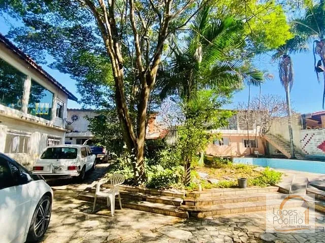 Chácara com 900m² 3 quartos e 2 banheiros, à venda, no bairro Jardim Imperial em Atibaia