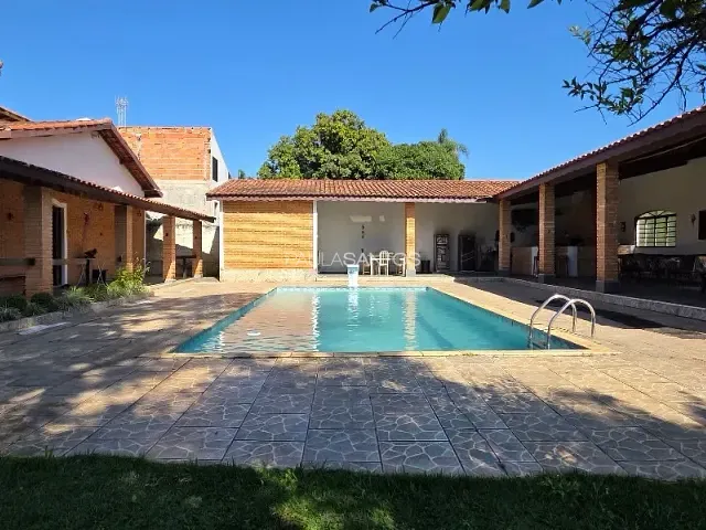 Chácara com 1273m² 3 quartos e 3 banheiros, à venda, no bairro Colinas I em Araçoiaba da Serra