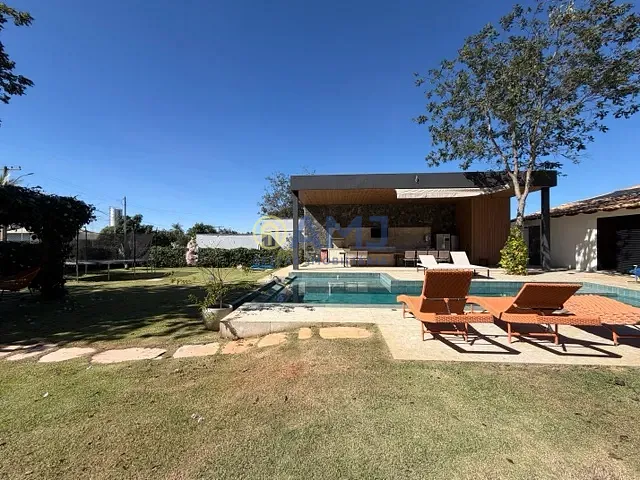 Chácara com 1200m² 4 quartos e 5 banheiros, à venda, no bairro Área Rural de Hidrolândia em Hidrolândia