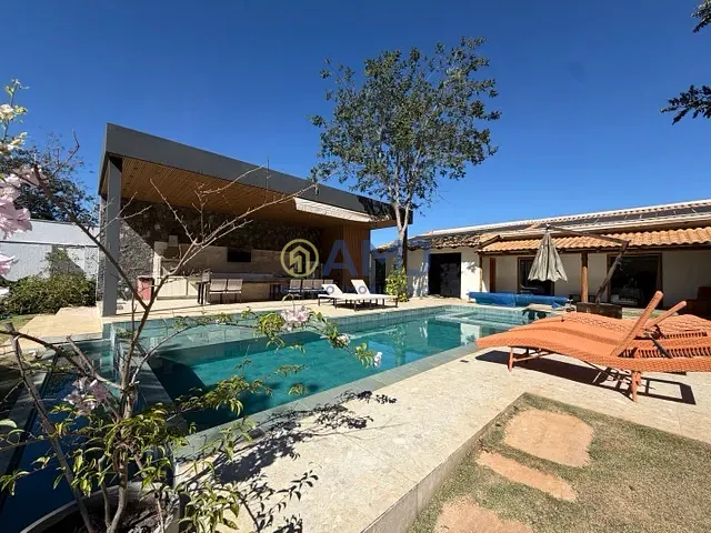 Chácara com 1200m² 4 quartos e 5 banheiros, à venda, no bairro Área Rural de Hidrolândia em Hidrolândia
