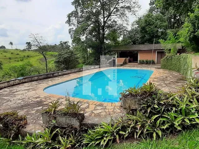 Chácara com 4424m² 3 quartos e 3 banheiros, à venda, no bairro Jardim Liberdade em Jundiaí