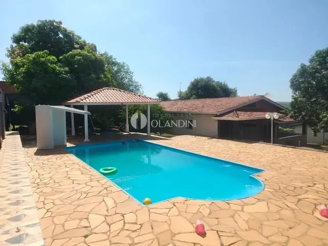 Chácara com 1989m² 3 quartos e 4 banheiros, à venda, no bairro Área Rural de Artur Nogueira em Artur Nogueira