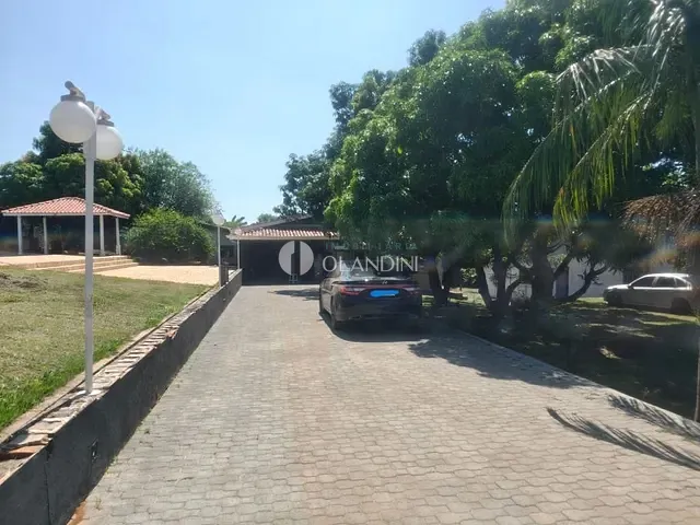 Chácara com 1989m² 3 quartos e 4 banheiros, à venda, no bairro Área Rural de Artur Nogueira em Artur Nogueira