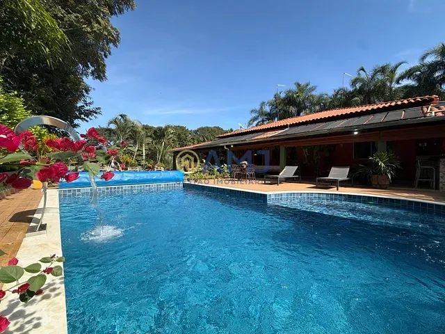 Chácara com 2264m² 4 quartos e 5 banheiros, à venda, no bairro Condomínio Countryville em Hidrolândia