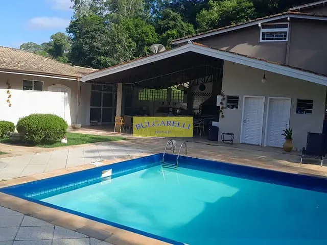 Chácara com 1800m² 4 quartos e 2 banheiros, à venda, no bairro Caxambu em Jundiaí