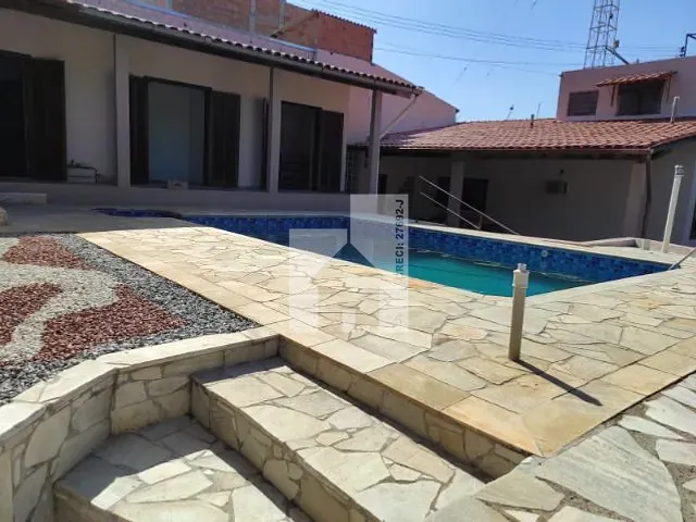 Chácara com 1066m² 4 quartos e 2 banheiros, à venda, no bairro Rio Acima em Jundiaí