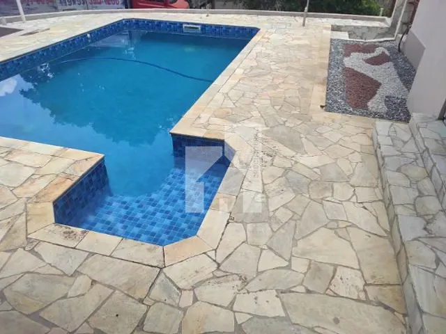 Chácara com 1066m² 4 quartos e 2 banheiros, à venda, no bairro Rio Acima em Jundiaí