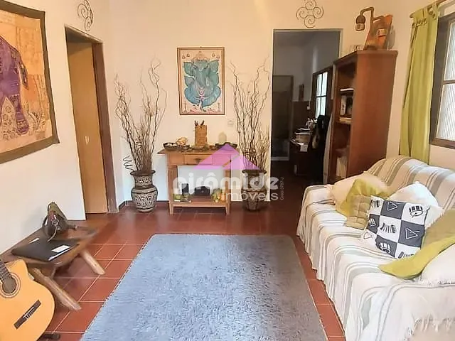Chácara com 1100m² 2 quartos e 2 banheiros, à venda, no bairro Aguas de Canindú em São José dos Campos