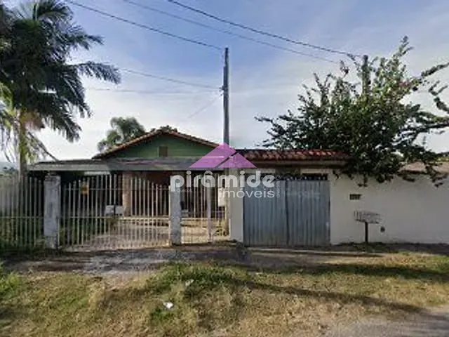 Chácara com 1100m² 2 quartos e 2 banheiros, à venda, no bairro Aguas de Canindú em São José dos Campos