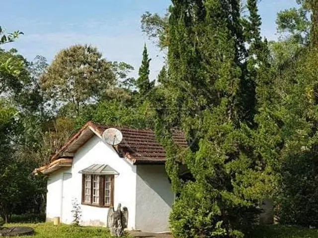 Chácara com 2000m² 5 quartos e 3 banheiros, à venda, no bairro Jardim Santa Terezinha (Parelheiros) em São Paulo