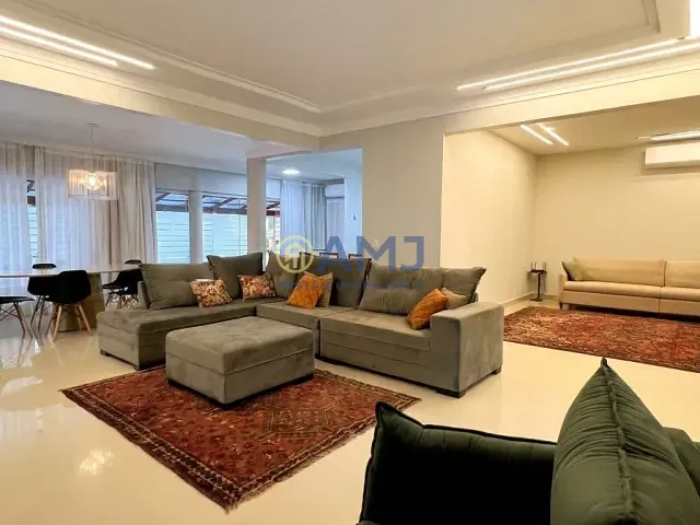 Chácara com 2287m² 5 quartos e 5 banheiros, à venda, no bairro Terra do Boi em Hidrolândia