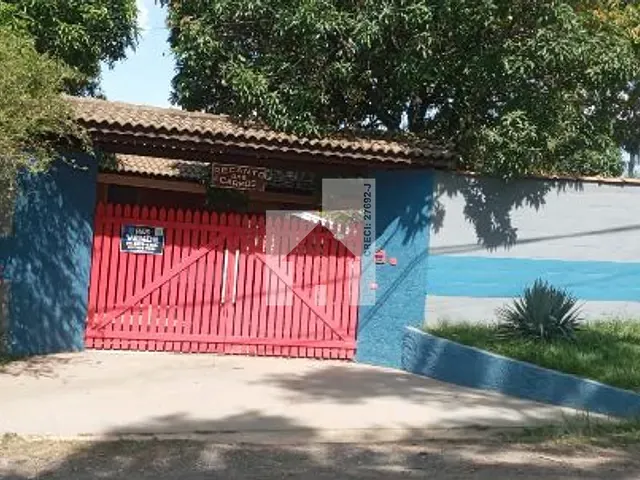 Chácara com 1200m² 3 quartos e 3 banheiros, à venda, no bairro Monterrey em Louveira