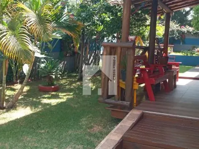 Chácara com 1200m² 3 quartos e 3 banheiros, à venda, no bairro Monterrey em Louveira
