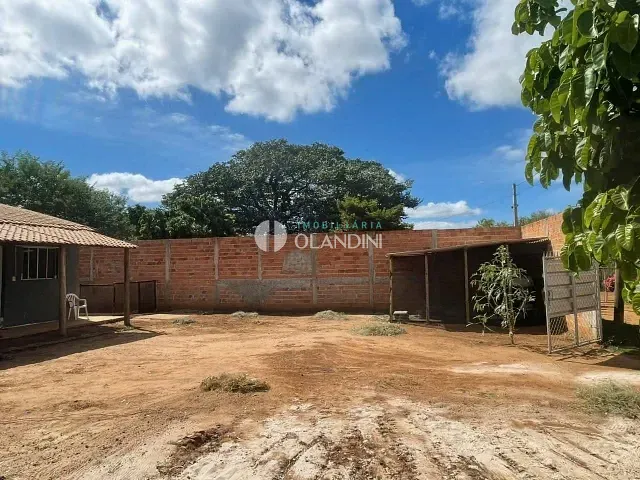 Chácara com 2000m² 5 quartos e 4 banheiros, à venda, no bairro Jardim Nova Limeira em Limeira