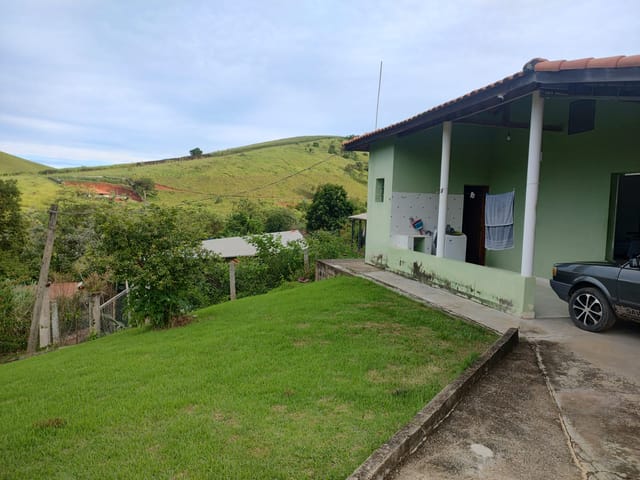 Chácara com 3000m² 1 quarto e 2 banheiros, à venda, no bairro Chácara São Félix em Taubaté