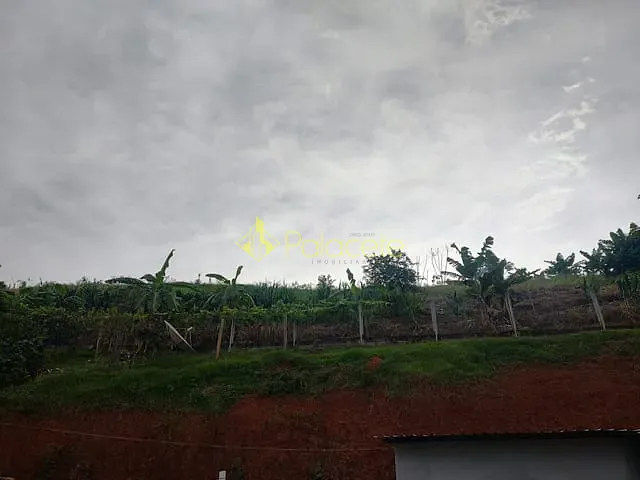 Chácara com 3000m² 1 quarto e 2 banheiros, à venda, no bairro Chácara São Félix em Taubaté