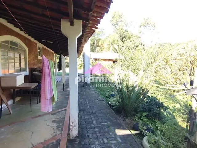 Chácara 3 quartos e 3 banheiros, à venda, no bairro Altos da Vila Paiva em São José dos Campos