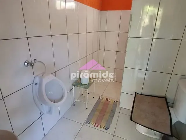 Chácara 3 quartos e 3 banheiros, à venda, no bairro Altos da Vila Paiva em São José dos Campos