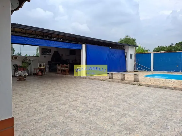 Chácara com 2537m² 4 quartos e 3 banheiros, à venda, no bairro Corrupira em Jundiaí