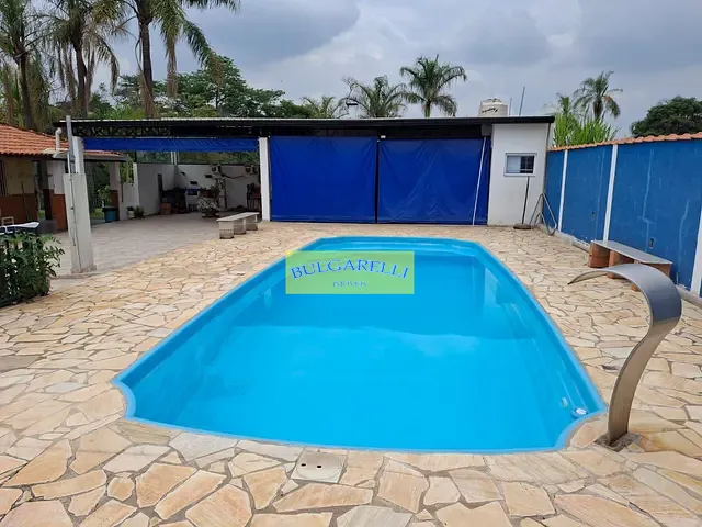 Chácara com 2537m² 4 quartos e 3 banheiros, à venda, no bairro Corrupira em Jundiaí