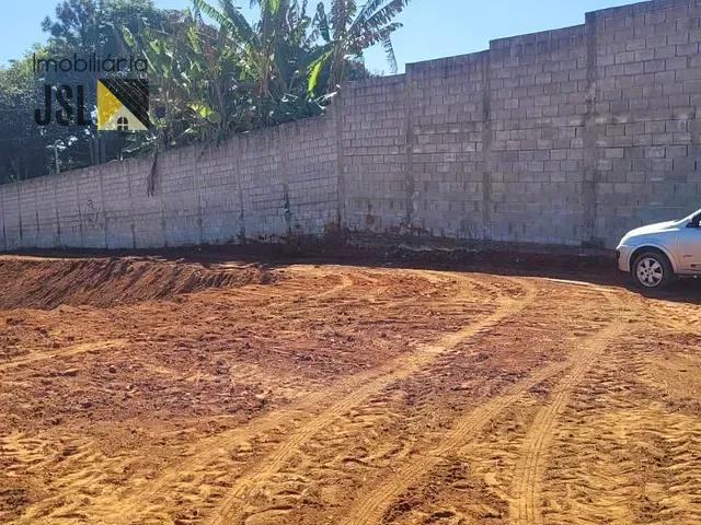 Chácara com 1530m², à venda, no bairro Tijuco Preto em Caçapava