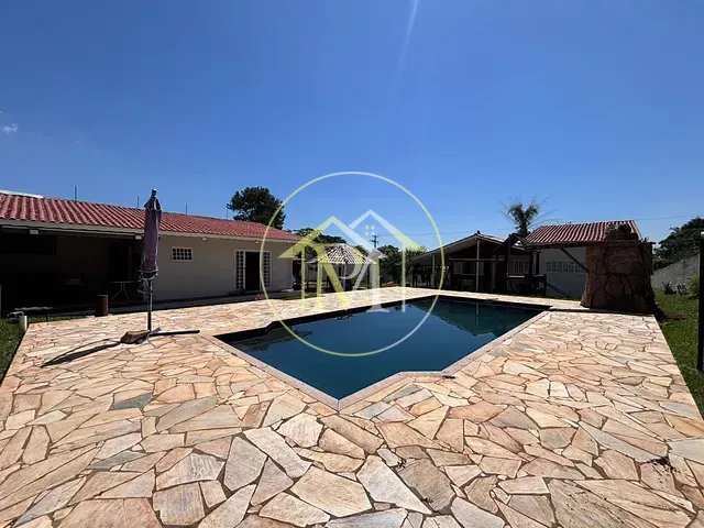 Chácara com 920m² 3 quartos e 3 banheiros, à venda, no bairro Área rural em Araçoiaba da Serra