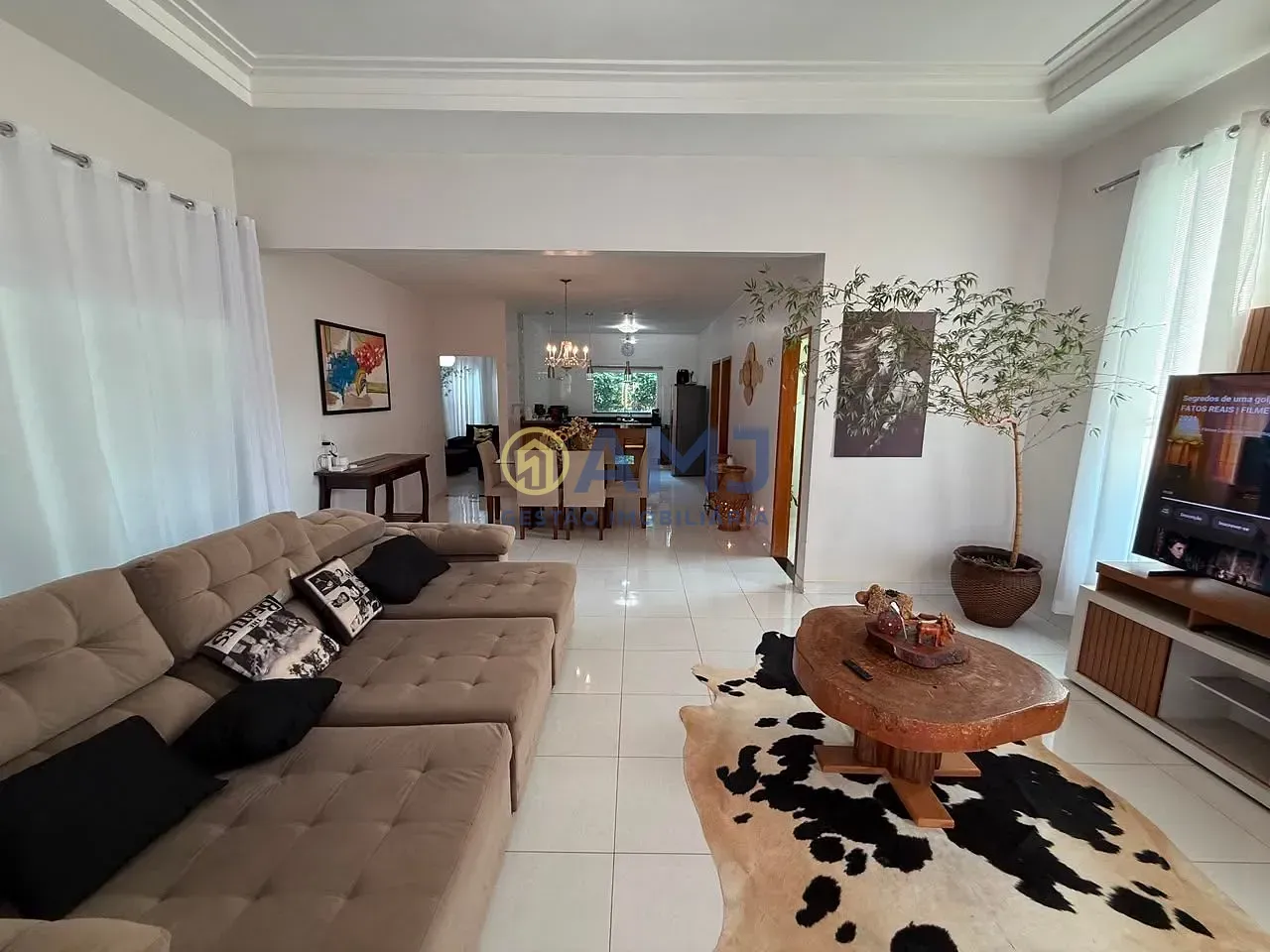 Sítio, 3 quartos, 2240 m² - Foto 2