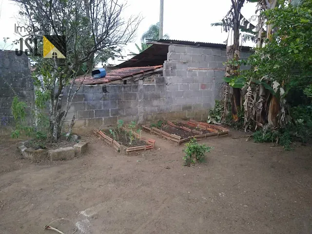Chácara com 1700m² 2 quartos e 1 banheiro, à venda, no bairro Chácara Ipês em Caçapava