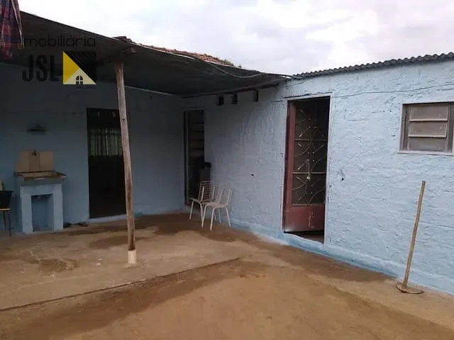 Chácara com 1700m² 2 quartos e 1 banheiro, à venda, no bairro Chácara Ipês em Caçapava