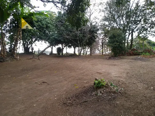 Chácara com 1700m² 2 quartos e 1 banheiro, à venda, no bairro Chácara Ipês em Caçapava