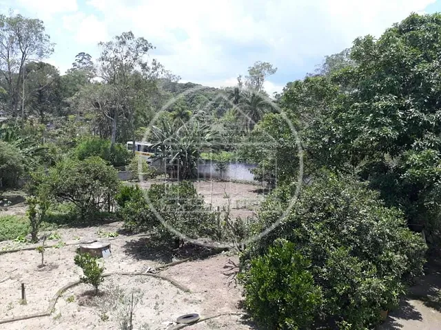 Chácara com 1800m² 3 quartos e 3 banheiros, à venda, no bairro Jardim Varginha em São Paulo