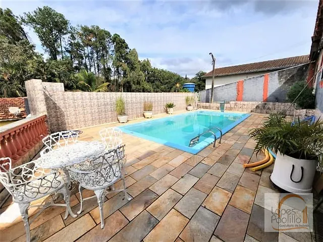Chácara com 690m² 3 quartos e 3 banheiros, à venda, no bairro Jardim Imperial em Atibaia