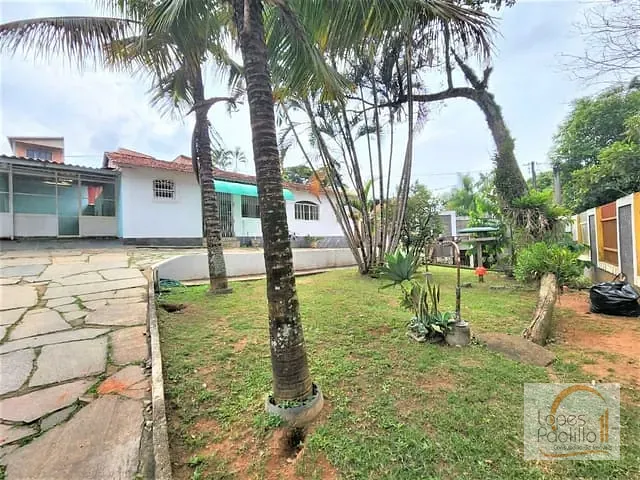 Chácara com 690m² 3 quartos e 3 banheiros, à venda, no bairro Jardim Imperial em Atibaia