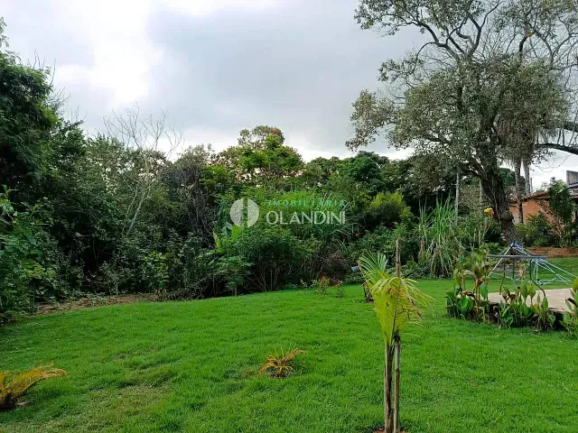 Chácara com 900m² 3 quartos e 1 banheiro, à venda, no bairro BOM RETIRO em Artur Nogueira