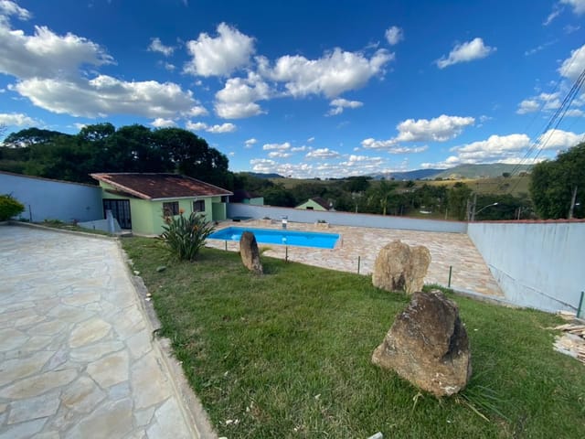 Chácara com 1650m² 2 quartos e 3 banheiros, à venda, no bairro Furnas em Extrema