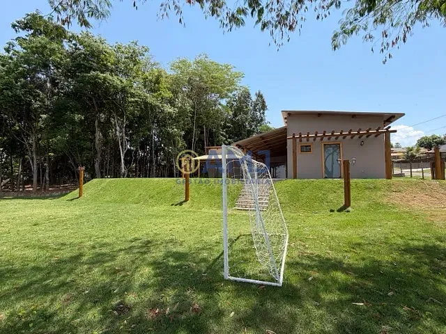 Chácara com 1388m² 3 quartos e 4 banheiros, à venda, no bairro Condomínio Country Ville II em Hidrolândia