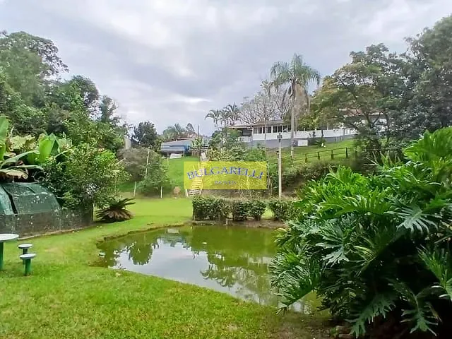 Chácara com 2401m² 3 quartos e 6 banheiros, à venda, no bairro Terras de Santa Cruz em Jundiaí