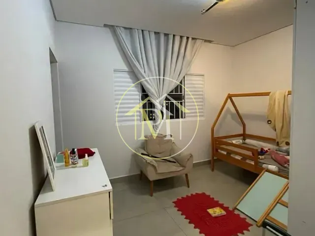 Chácara com 1180m² 4 quartos e 3 banheiros, à venda, no bairro Éden em Sorocaba