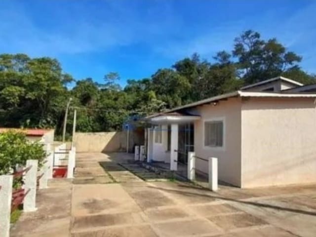 Chácara com 1637m² 3 quartos e 3 banheiros, à venda, no bairro Sorocamirim em São Roque