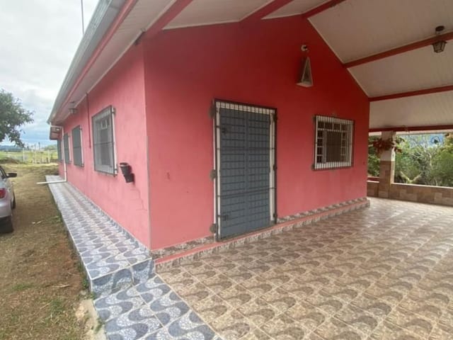 Chácara com 4155m² 4 quartos e 2 banheiros, à venda, no bairro Guaraiuva em Vargem