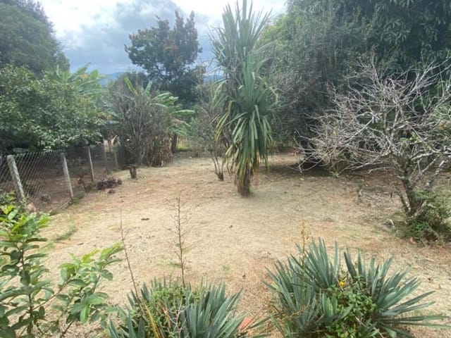 Chácara com 4155m² 4 quartos e 2 banheiros, à venda, no bairro Guaraiuva em Vargem