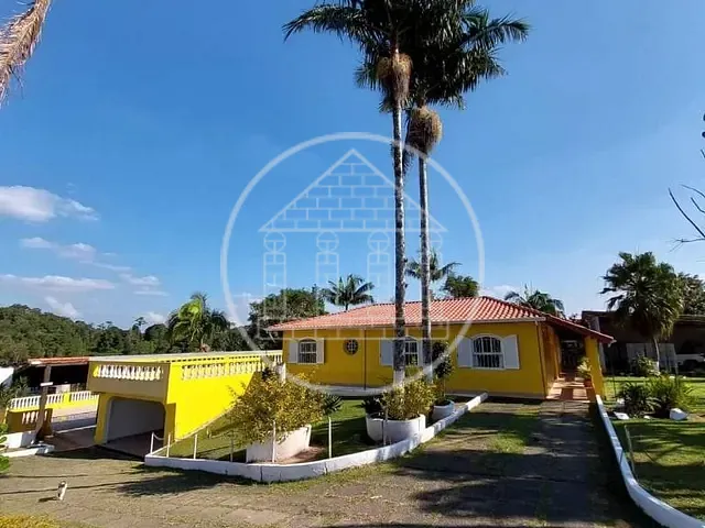 Chácara com 4800m² 3 quartos e 4 banheiros, à venda, no bairro Filipinho em Embu-Guaçu