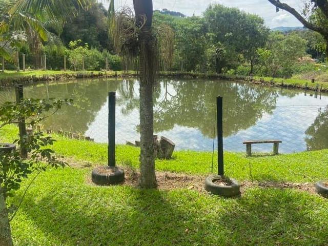 Chácara com 8500m² 5 quartos e 4 banheiros, à venda, no bairro Areias em Itapeva