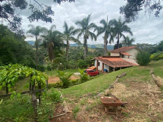 Chácara com 8500m² 5 quartos e 4 banheiros, à venda, no bairro Areias em Itapeva