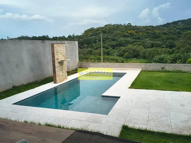 Chácara com 563m² 3 quartos e 3 banheiros, à venda, no bairro Caxambu em Jundiaí
