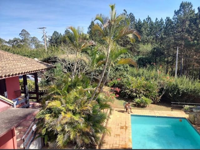 Chácara com 1500m² 3 quartos e 4 banheiros, à venda ou para alugar, no bairro Aguassai em Cotia