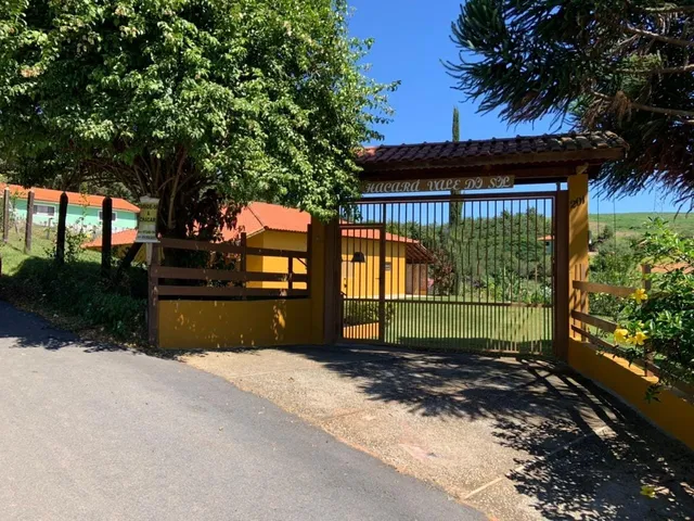 Chácara com 3161m² 4 quartos e 2 banheiros, à venda, no bairro Godoy em Extrema
