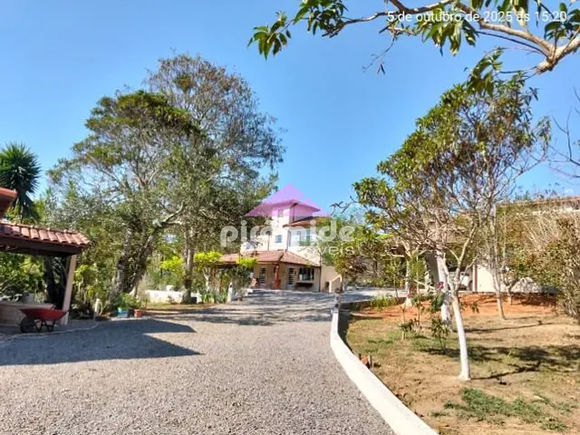 Chácara com 6160m² 5 quartos e 4 banheiros, à venda, no bairro Área Rural de Paraibuna em Paraibuna
